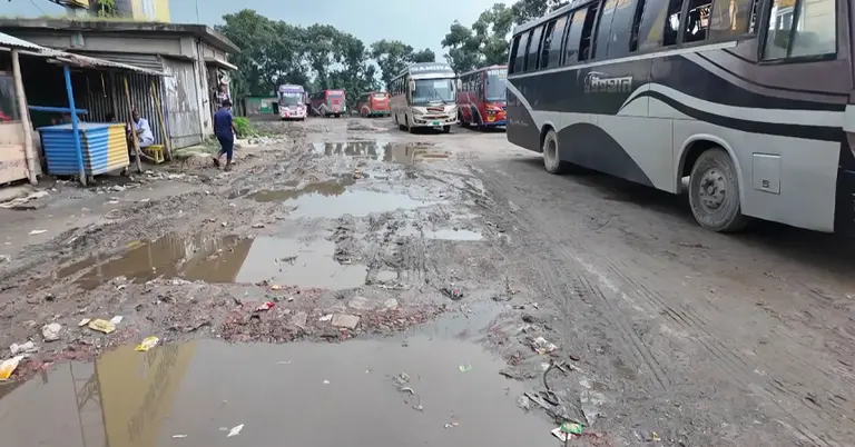 জামালপুর বাস টার্মিনালের বেহাল দশা